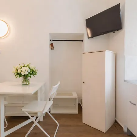 Sunny Vibes Apartment