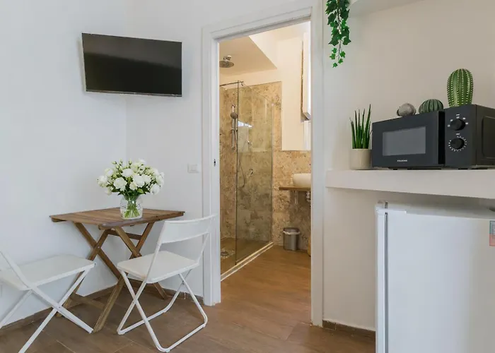 Sunny Vibes * Monopoli